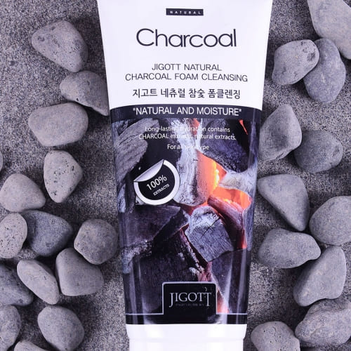 Natural Charcoal Foam Cleansing