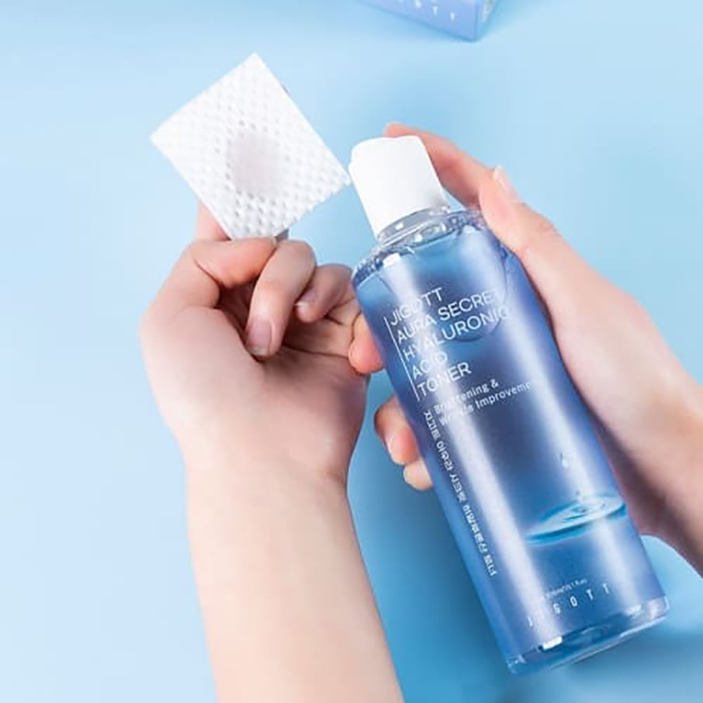 Aura Secret Hyaluronic Acid Toner